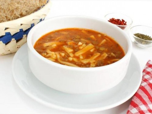 Erişteli Mercimek Çorbası Tarifi