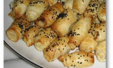 KÜÇÜK BÖREKLER