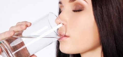Yaza Hazırlanın Su ile 7 Günde 3 Kilo Verin