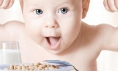 Bebeğinizin Sizden İstediği Sadece Bir Bardak Süt!