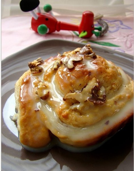 Milföylü Mayalı Çörek