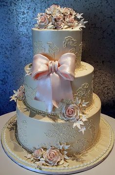 dore fiyonk detaylı düğün pastası