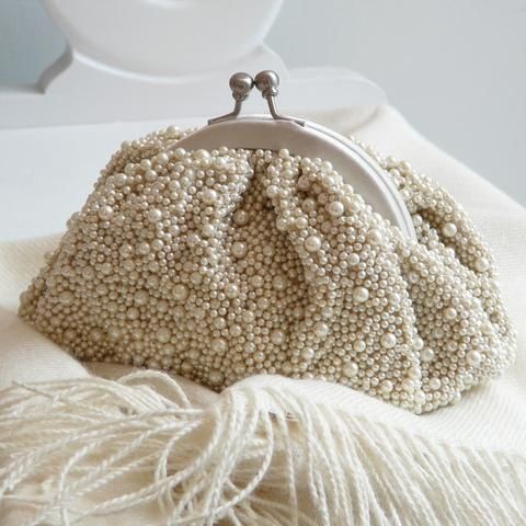 ekru inci detaylı gece çantası