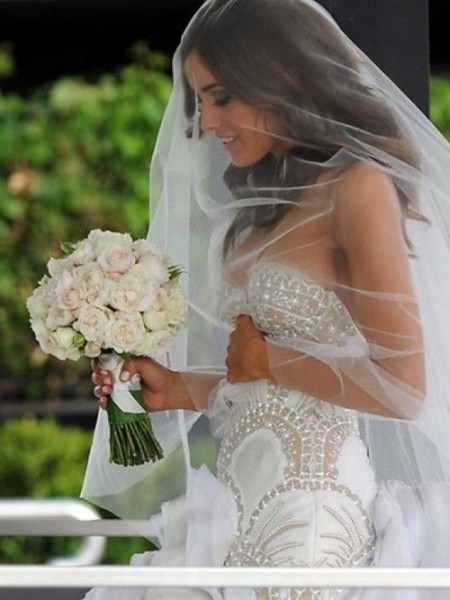 Gelin Adayları İçin Moda Duvaklar