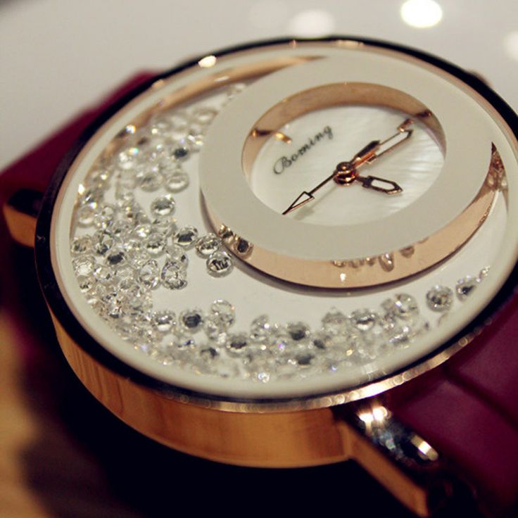 özel tasarım pırlanta altın saat modeli