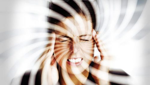 Vertigo Nedir Belirtileri Nelerdir ve Bu Hastalığa Kimler Yakalanır?