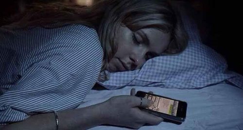 Gece Cep Telefonunuzu Kullanmamanızı Gerektiren Ciddi Nedenler Var